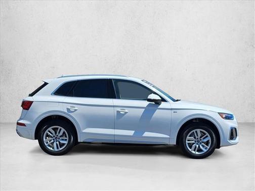Ibis White 2023 Audi Q5 45 S line Premium