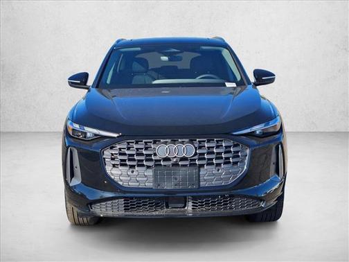 2025 Audi Q5 Premium TFSI quattro S tronic