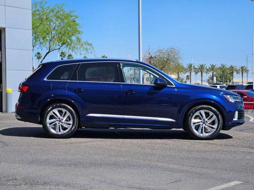 2024 Audi Q7 55 Prestige