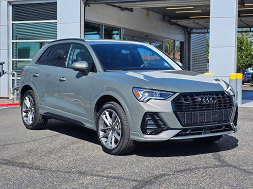 2025 Audi Q3 Premium 45 TFSI S line quattro Tiptronic