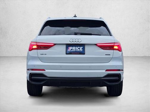 2025 Audi Q3 Premium 45 TFSI S line quattro Tiptronic