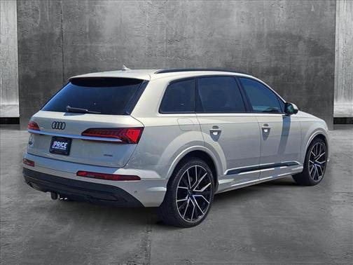 2021 Audi Q7 55 Prestige