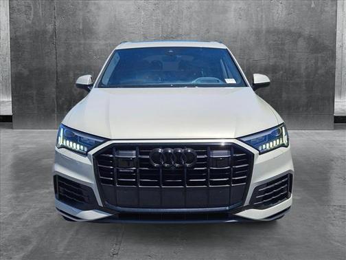 2021 Audi Q7 55 Prestige