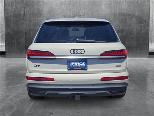 2021 Audi Q7 55 Prestige