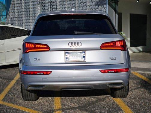 2018 Audi Q5 2.0T Premium Plus