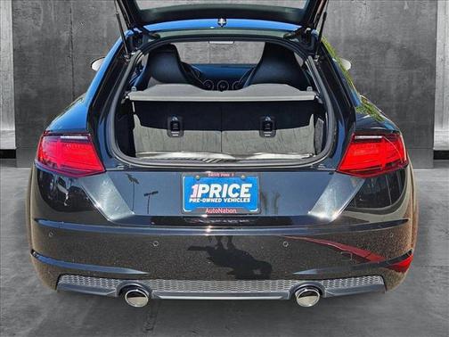 2022 Audi TT 45 TFSI quattro S tronic