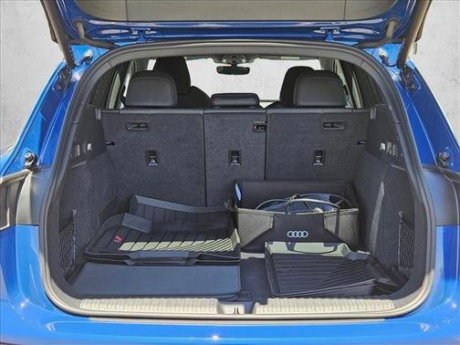 Ascari Blue Met 2025 Audi SQ6 e-tron Premium Plus quattro