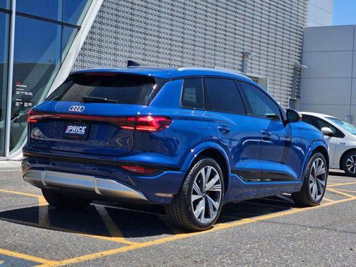 Ascari Blue Met 2025 Audi SQ6 e-tron Premium Plus quattro