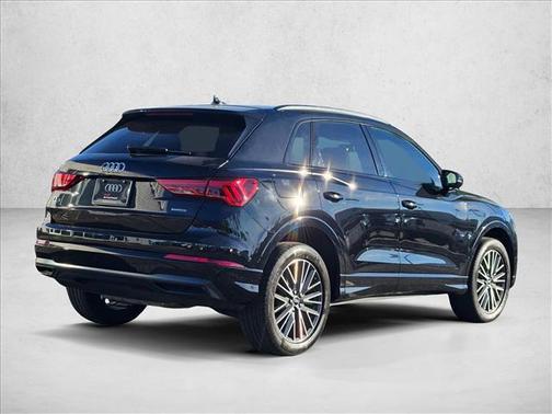 2024 Audi Q3 Premium 40 TFSI quattro Tiptronic