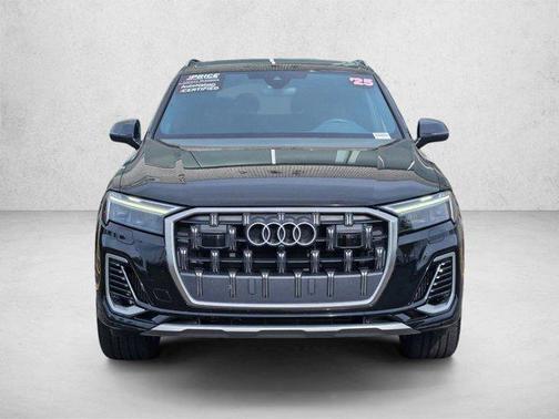 Mythos Black Metallic 2025 Audi Q7 55 Premium Plus