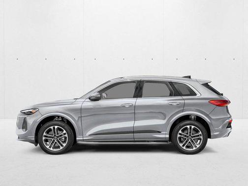 Florett Silver Metallic 2026 Audi Q5 Premium Plus TFSI quattro S tronic