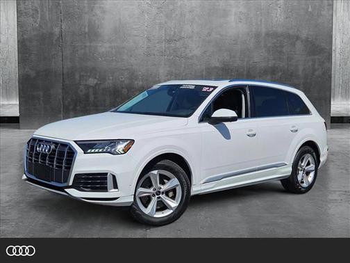 2024 Audi Q7 45 Premium Plus