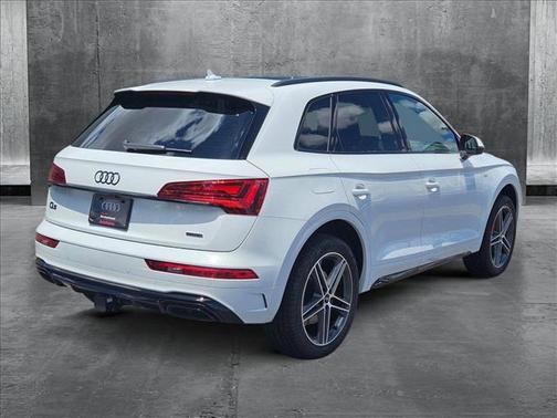 2025 Audi Q5 55 S line Premium Plus