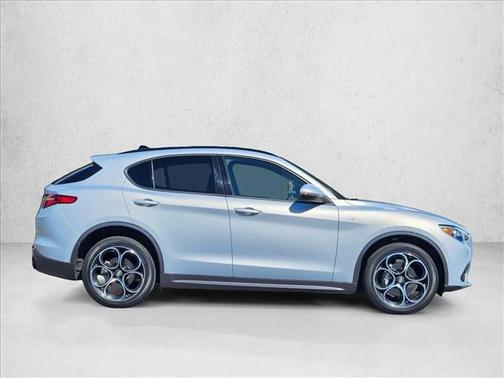 2022 Alfa Romeo Stelvio Ti