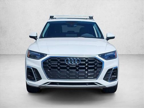 Ibis White 2023 Audi Q5 45 S line Premium Plus