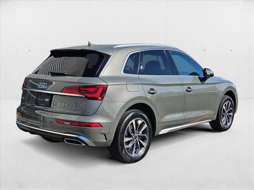 2024 Audi Q5 45 S line Premium