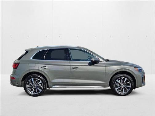 2024 Audi Q5 45 S line Premium
