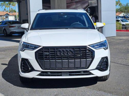 2025 Audi Q3 Premium 45 TFSI S line quattro Tiptronic
