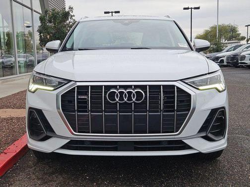 2024 Audi Q3 Premium 45 TFSI S line quattro Tiptronic