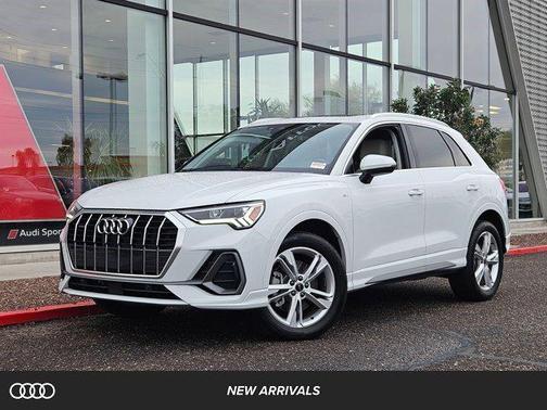 2024 Audi Q3 Premium 45 TFSI S line quattro Tiptronic