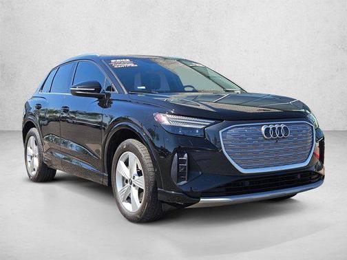 Mythos Black Metallic 2022 Audi Q4 e-tron Prestige 50 quattro