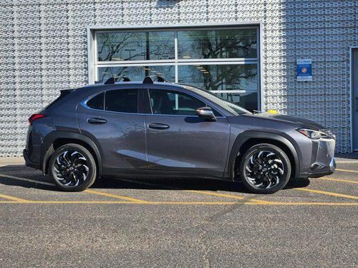 2025 Lexus UX 300h Base