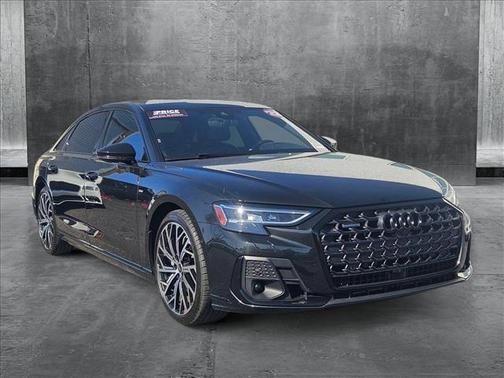 2022 Audi A8 L 55 TFSI quattro Tiptronic