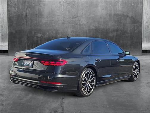 2022 Audi A8 L 55 TFSI quattro Tiptronic