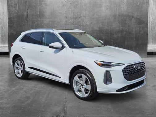 2025 Audi Q5 Premium Plus