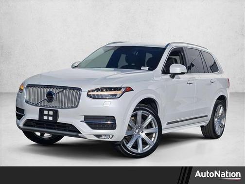 Crystal White Pearl Metallic 2017 Volvo XC90 T6 Inscription