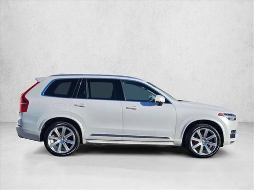 Crystal White Pearl Metallic 2017 Volvo XC90 T6 Inscription