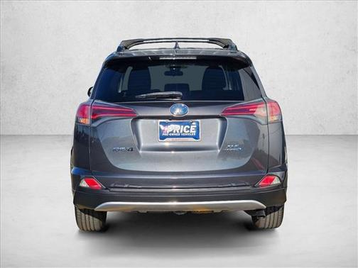 2017 Toyota RAV4 Hybrid SE