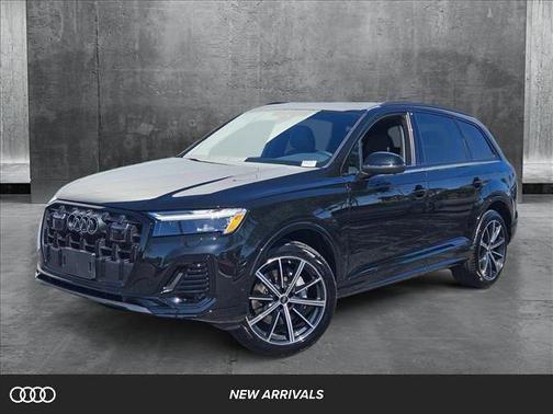 2025 Audi Q7 45 Premium Plus