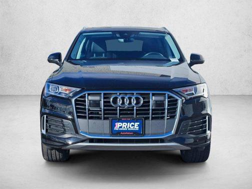 Mythos Black Metallic 2023 Audi Q7 45 Premium Plus