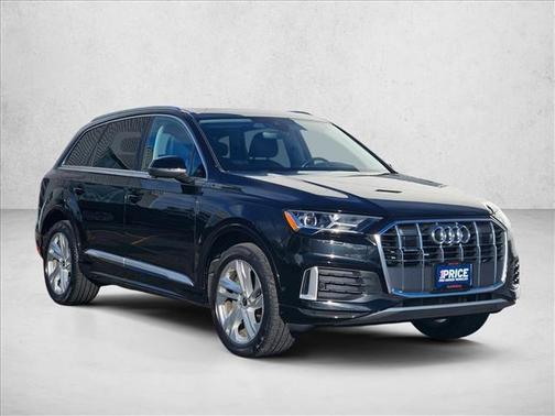 Mythos Black Metallic 2023 Audi Q7 45 Premium Plus