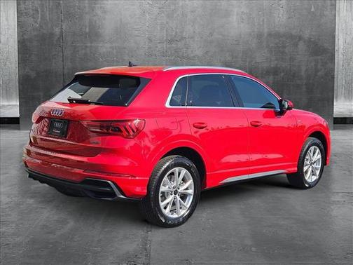 2025 Audi Q3 45 S line Premium Plus