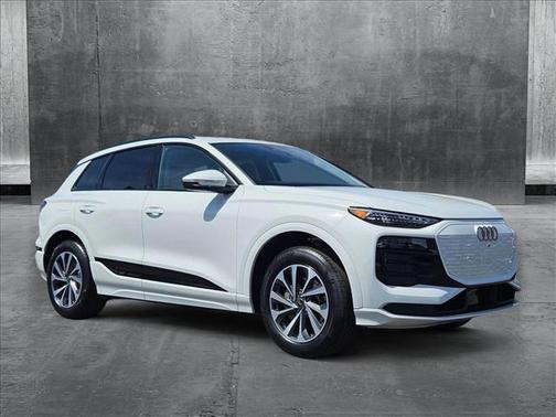 2025 Audi Q6 e-tron Premium Plus quattro