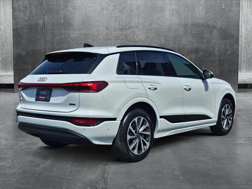 2025 Audi Q6 e-tron Premium Plus quattro