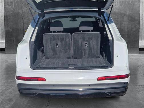 2022 Audi Q7 55 Prestige