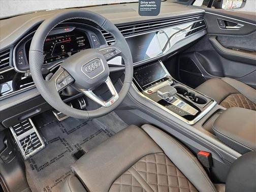 Mythos Black Metallic 2026 Audi SQ7 4.0T Premium Plus