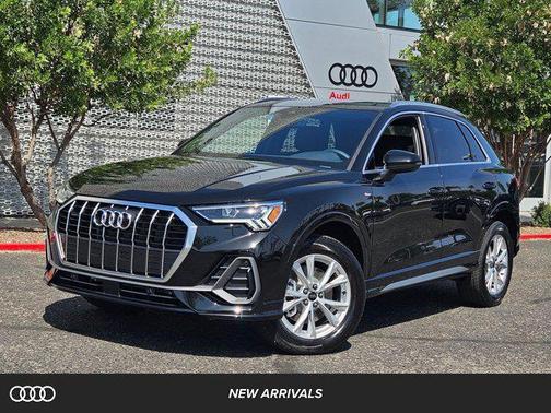 2025 Audi Q3 Premium 45 TFSI S line quattro Tiptronic