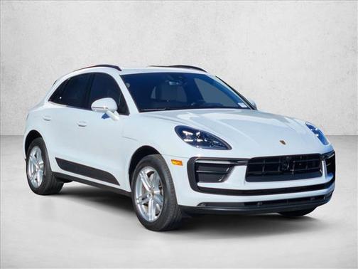 2022 Porsche Macan AWD
