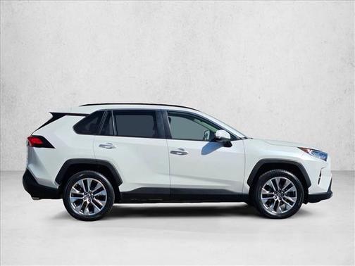 Blizzard Pearl 2019 Toyota RAV4 Limited
