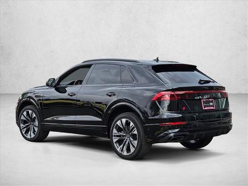 2025 Audi Q8 55 Premium Plus