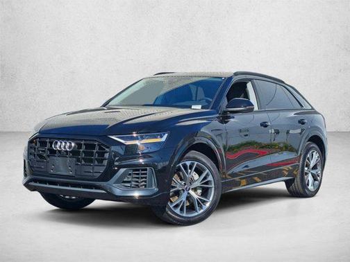 Mythos Black Metallic 2022 Audi Q8 55 Premium