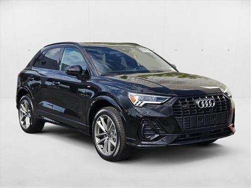 2024 Audi Q3 Premium 45 TFSI S line quattro Tiptronic