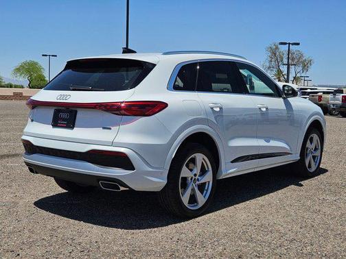 2025 Audi Q5 Premium Plus