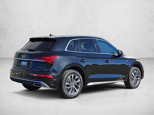 2023 Audi Q5 45 S line Premium Plus