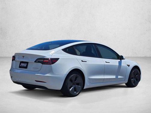 Pearl White Multi-Coat 2023 Tesla Model 3 Long Range