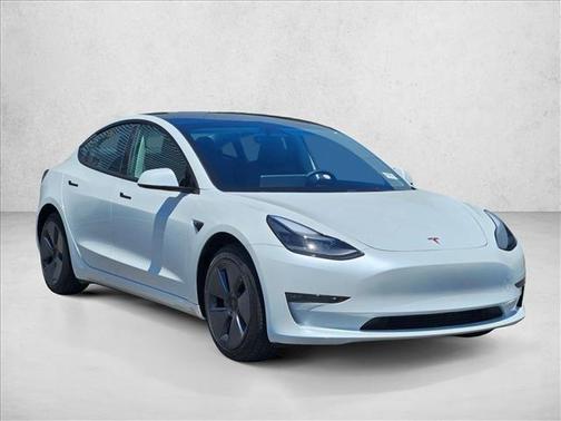 Pearl White Multi-Coat 2023 Tesla Model 3 Long Range